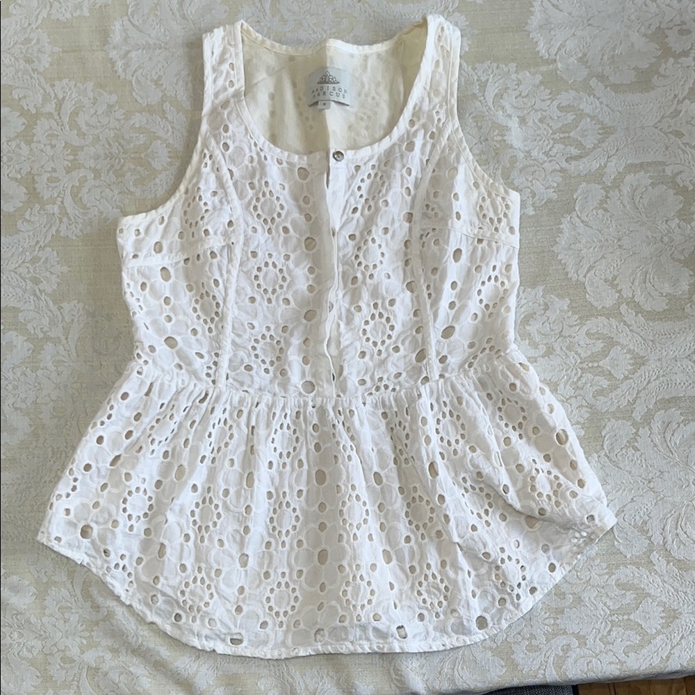 Madison Marcus White Peplum Buttoned Tank Top